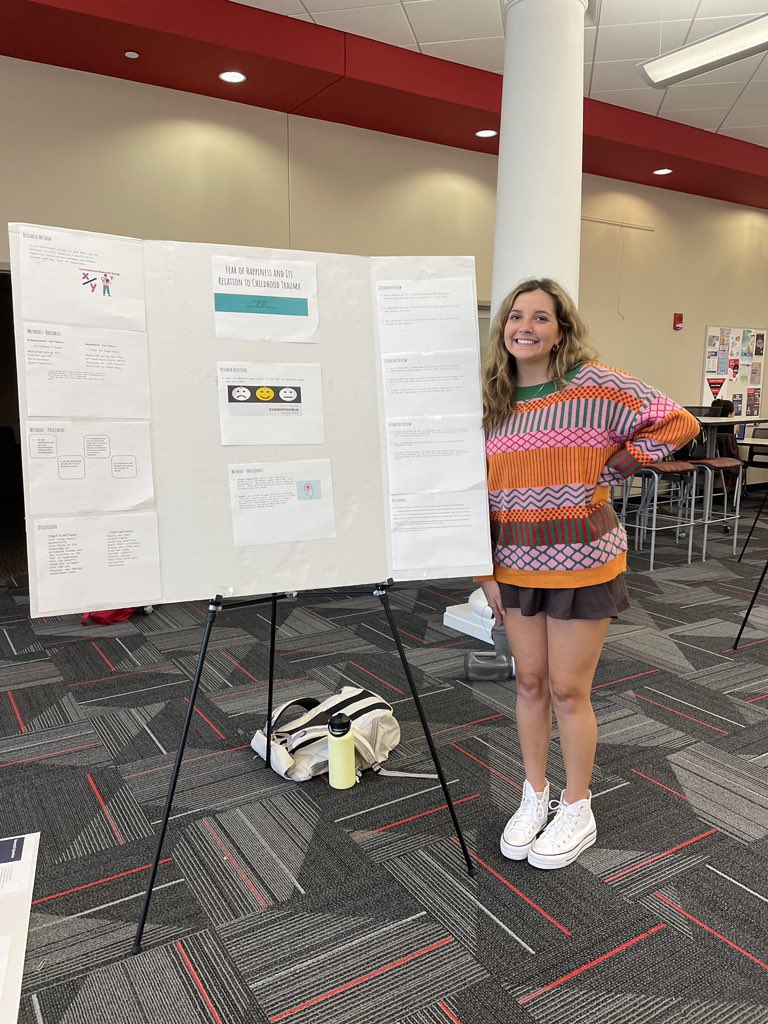 WKUCEBS's tweet image. PSY 210 students are presenting their research this week in the Student Success Center! Dr. Whitt’s class shared their posters on Monday. #appliedresearch #psychology @WKUPsychology
