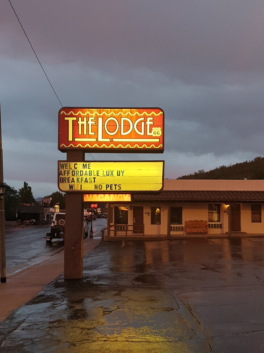 #route66 #motherroad #roadtrip June 2022. Williams Arizona. The home of some great Route 66 neon. @Roadtrippers @route66news @DrivingRoute66 @66Travelers @ROUTEMagazine66 @StuckeyStop @TimeTraveler911 @RdTripMemories