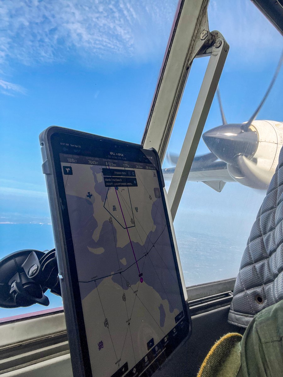 Military Monday! This week we present this wingview photo taken from the cockpit of a Phillipine Air Force Casa C212 . This squadron recently adopted PIVOT A20A cases and 809PPK Single Suction Cup Mounts. 

Photo by glennnnnn (Instagram)

#PIVOTCase #MilitaryPilot