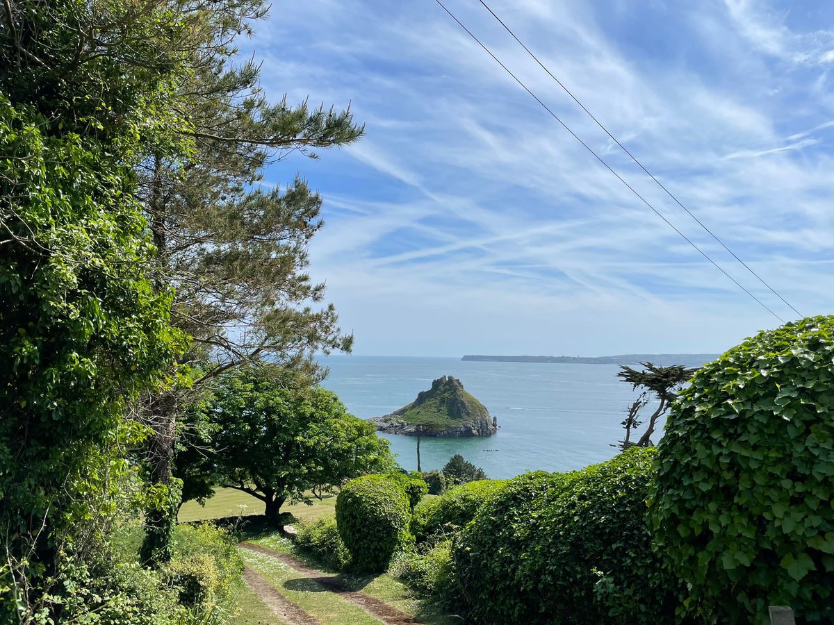 ExeterHandUnit's tweet image. Come and join a fabulous team in Devon running our hand and plastics surgery unit operating theatre. Wide case variety, great people and Devon at your doorstep! #nofilter 

vacancies.royaldevon.nhs.uk/jobs/job/Theat…