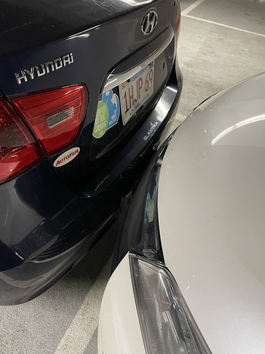 DebBriggs's tweet photo. #BostonParking. Was in Boston last week, I came out to this Hyundai parking right on top of me https://t.co/Y231YLgxOC