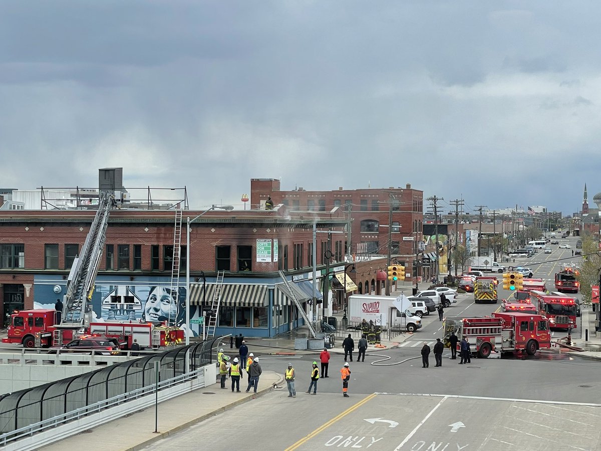 Seth Myers tweet media