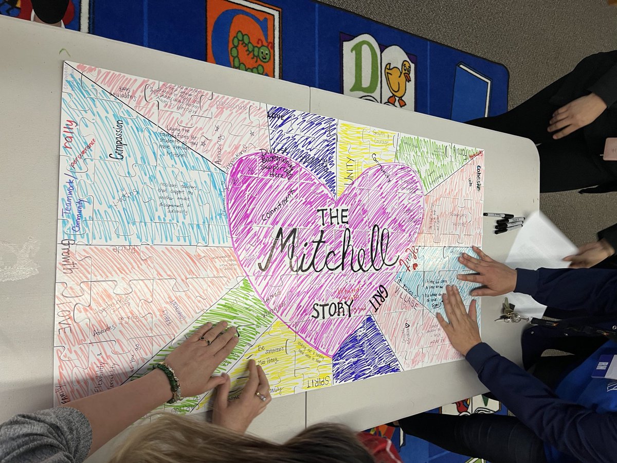 descubrecon_Pri's tweet photo. Teacher work day 🧩 ❤️ @PISD_Mitchell https://t.co/nRhoMgxpPL