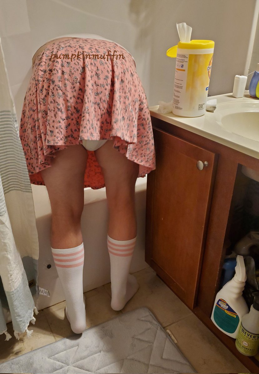 YesMyPumpkin's tweet photo. My little baby being a good maid before our company came this weekend :) @subbybubby22 https://t.co/Scl2BGL3rH