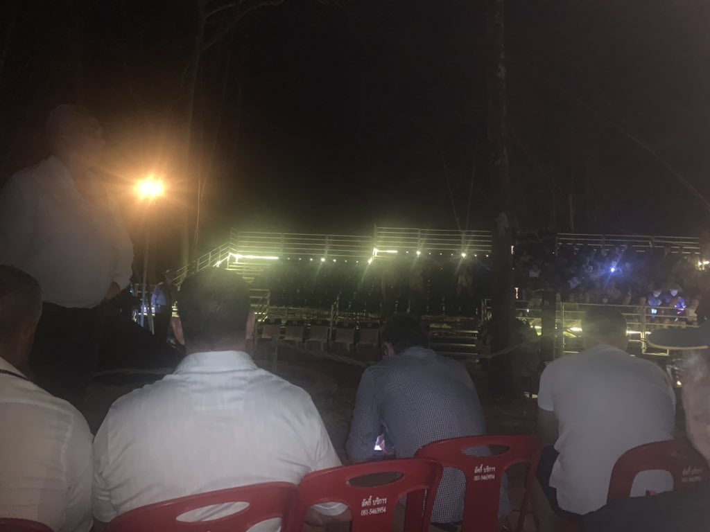 @OverlordRattus @DelStrainComedy Waiting for the Dawn service to begin at #HellfirePass #Kanchanaburi #Thailand
#LestWeForget #AnzacDay