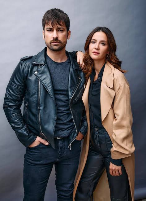 Bugün günlerden #YürekÇıkmazı, yeni bölüm için hazır mıyız #ZeyHal fandom? 💥