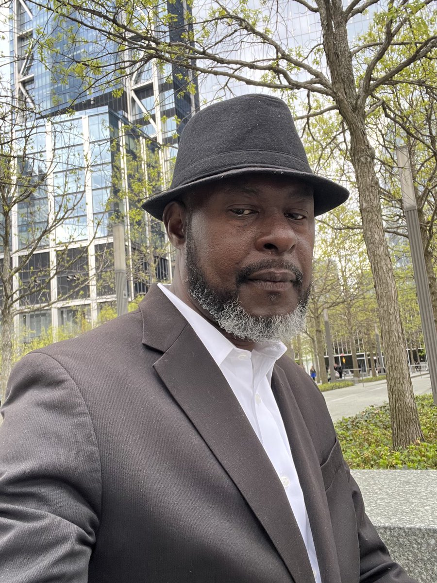 gabrieljacques9's tweet photo. World Trade Center enjoyed the day https://t.co/MT9Jluf4KH