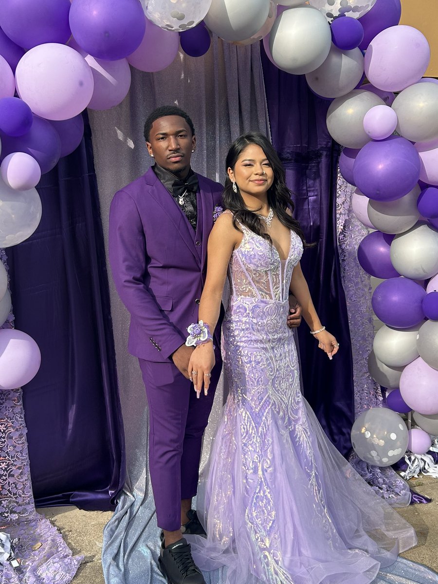 AngelicKells82's tweet photo. Prom 2023 https://t.co/02EHWzVRVw