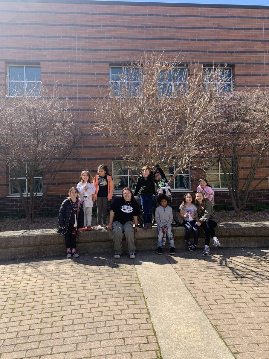 Mrs. Huls tweet media