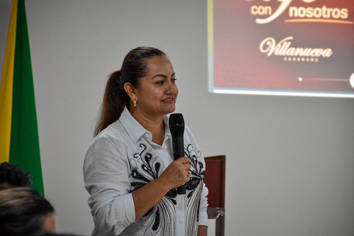 CCCASANARE's tweet photo. #Hoy, empresarios y comerciantes de #Villanueva aceptaron la invitación a nuestro #CaféEmpresarial, 🤝 ☕ ejercicio que nos permite contar la gestión y escuchar 🗣 de primera mano las necesidades más apremiantes del sector comercial y empresarial. https://t.co/LTuqkhwbAv