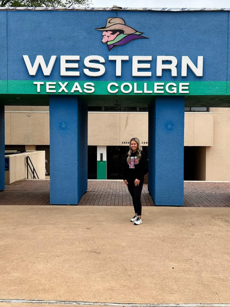 kylee murillo tweet media