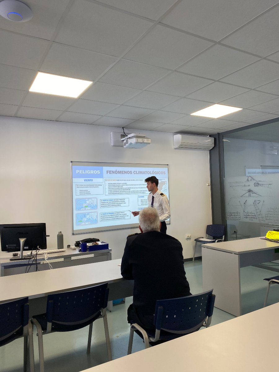 Dos de nuestros alumnos pilotos <a href="/jonathanealme/">Jonathan Aldaz</a> y <a href="/luispxll/">Luis Pallás Hurtado</a> , han terminado el FI (Curso de instructor de vuelo). 
Enhorabuena instructores, ya estáis preparados para enseñar lo que mejor sabéis hacer, VOLAR ✈️.