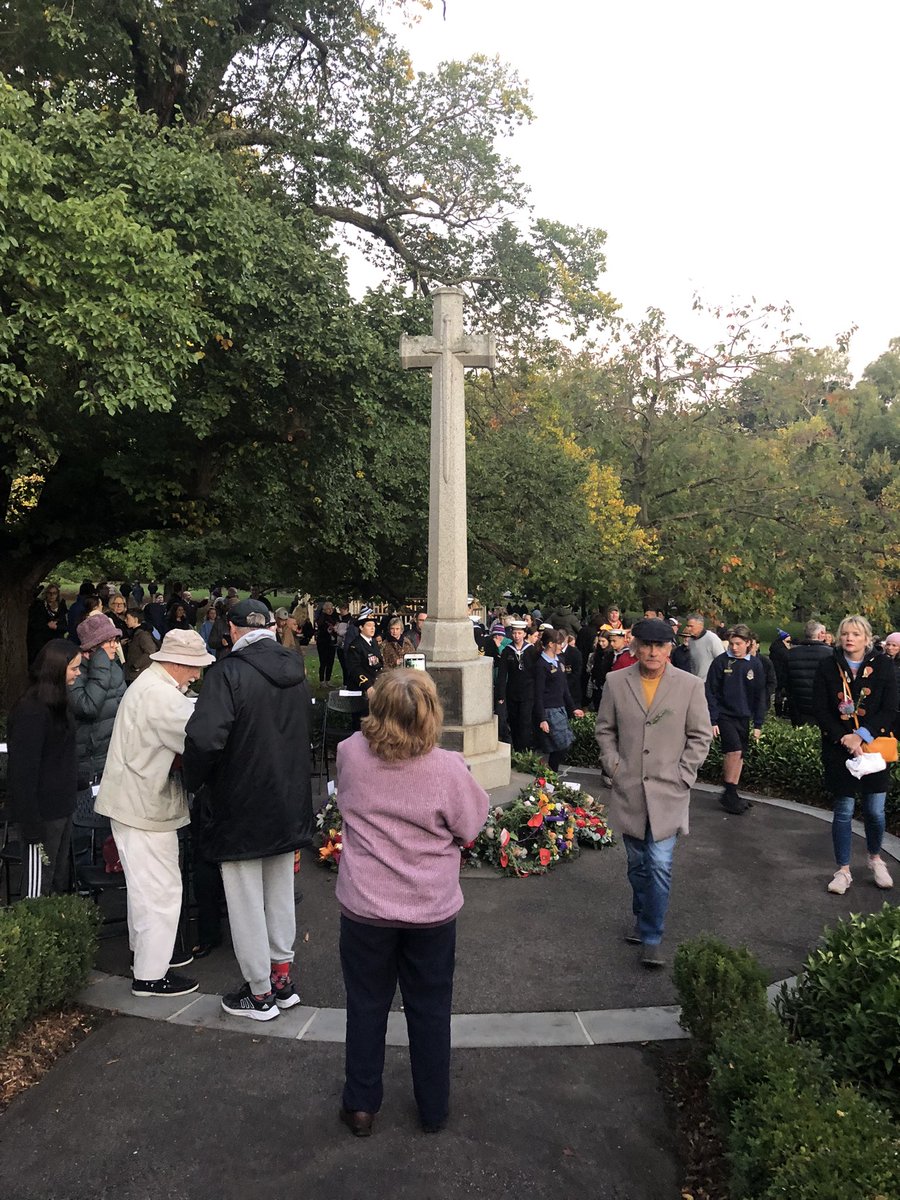 CrCWatson's tweet photo. Great to attend a moving dawn service at Surrey Gardens in @Boroondara with Cr Jane Addis and @DavidDavisMLC.

Surrey Gardens has the oldest WW1 memorial in Australia, making it a special place to remember those who served of their country in times of war. 

Lest we forget. https://t.co/a3UFJIbbqp