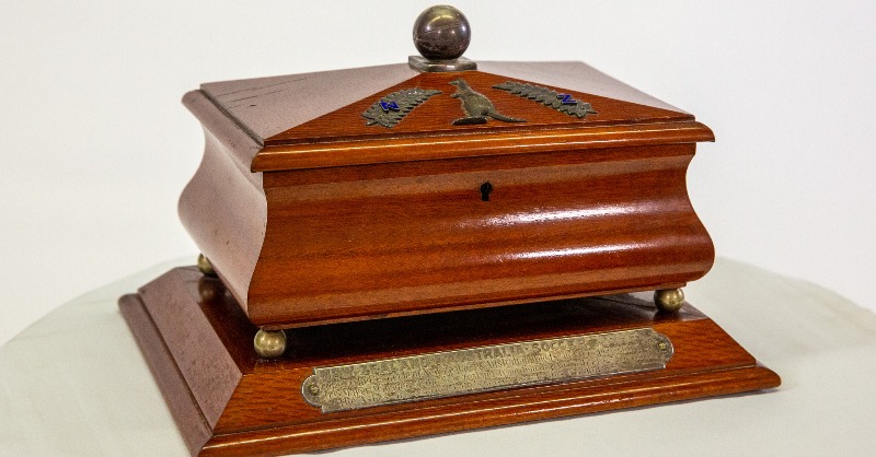 Socceroos's tweet photo. Last night, we shared the special news that the ANZAC Soccer Ashes, last seen in 1954, have been recovered!

Read the outstanding story of how the trophy was discovered after so long 👇

#ANZACDay #Socceroos