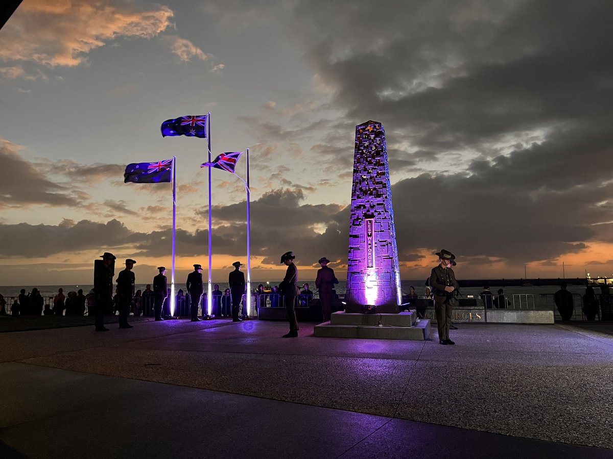 Mick Ryan AM On Twitter A Beautiful AnzacDay Dawn Service By The 
