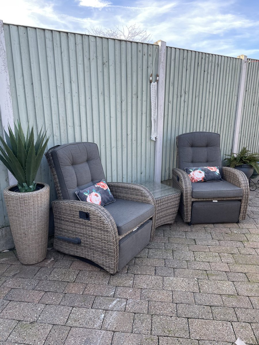 It’s on the market, would love it if you could share this listing (link below) on
@paulfoxestateagents thank you  <a href="/rightmoveuk/">Compass Rightmove UK Ltd</a> <a href="/zoopla/">Zoopla</a> #rightmove #paulfoxestateagents #bungalowforsale #houseforsale #property #propertyforsale #forsale #bungalow #zoopla 

rightmove.co.uk/properties/133…