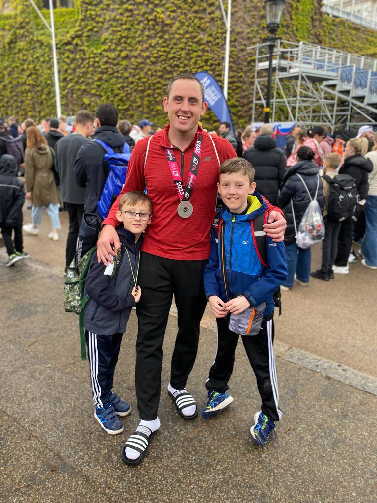 Nickcdo1's tweet photo. It’s been 24hours since @LondonMarathon and the legs, hips and knees may be sore but it was all worth it. 
#MedalMonday https://t.co/f9WNgUOOsA