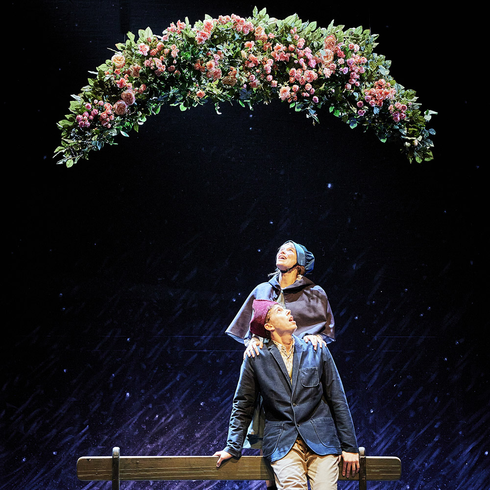 Bravo aux artistes et aux équipes des spectacles qui ont été récompensés quatre fois ce soir aux #Molières2023 ! Bravo également aux artistes dont la nomination ne s'est pas transformée en statuette, et un grand merci à toutes les équipes de la <a href="/ComedieFr/">Comédie-Française</a>
(suite⬇️)