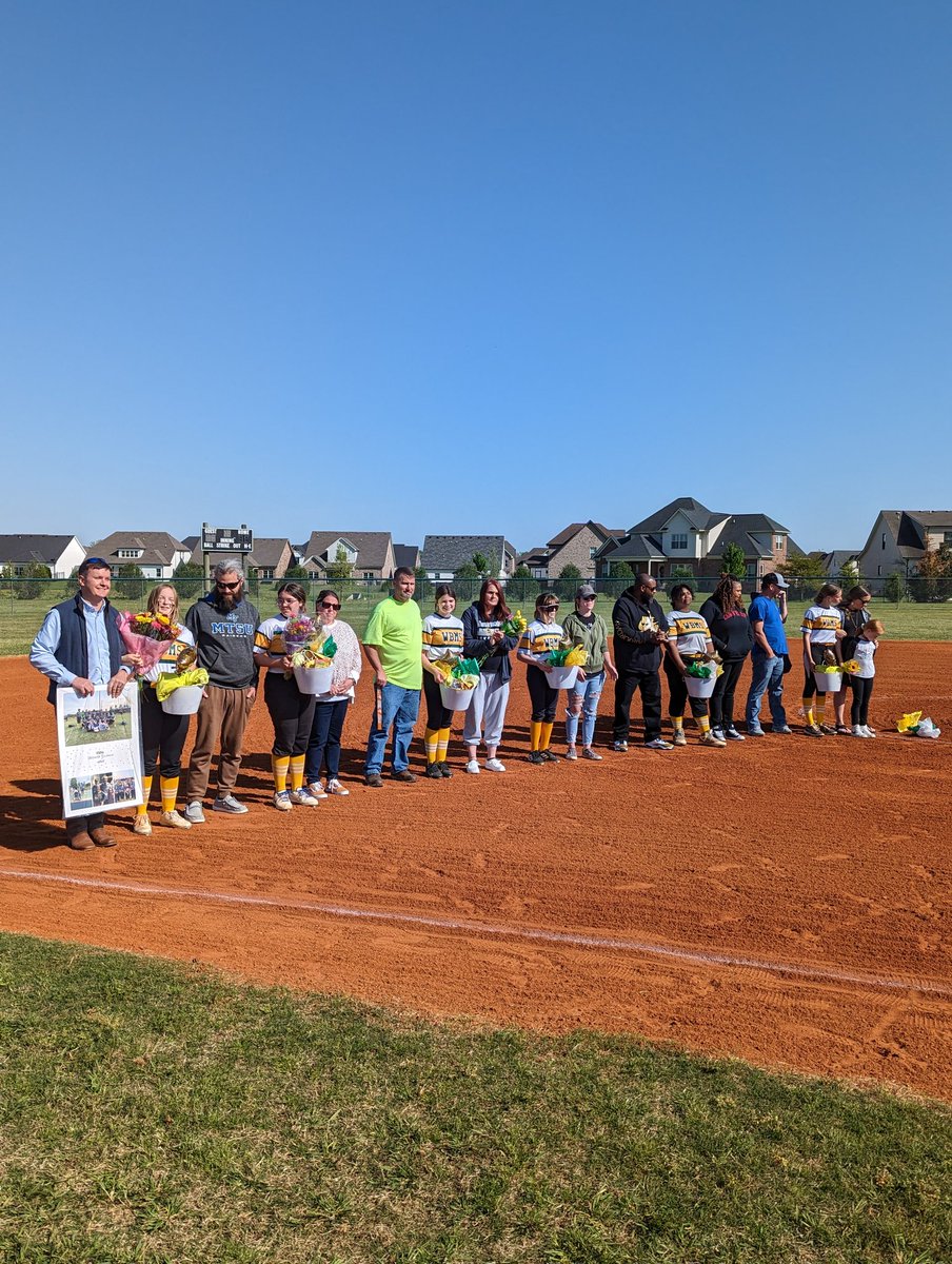 wbmsboro's tweet photo. It was a beautiful day to honor our 8th grade soccer, baseball, and softball athletes. These students have contributed greatly to their programs, and we will certainly miss them as they move into high school next year! https://t.co/IxeF1T8aqo