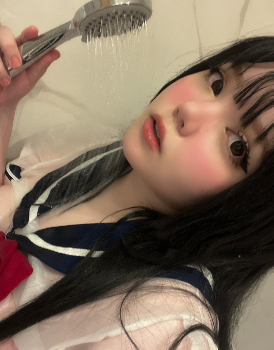 NSFW/RULE34 🔞 on Twitter: "RT @ceoofgothicc: 💧🚿"