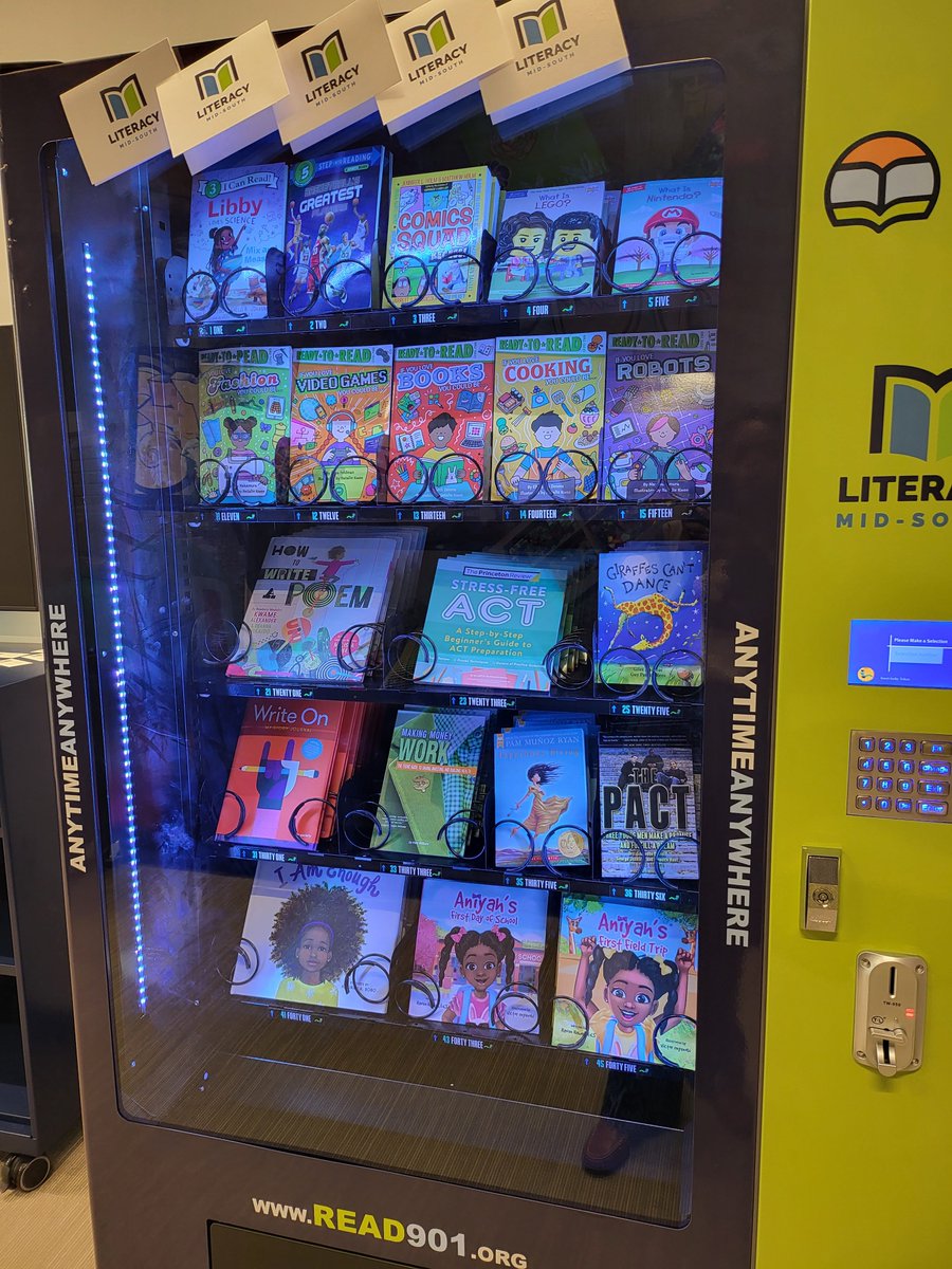 RCA_Counseling's tweet photo. Had a blast with the 5th and 6th graders at Junior Achievement Biz Town. The free books from the book vending machine blew my mind! https://t.co/cWLEi9GSfI