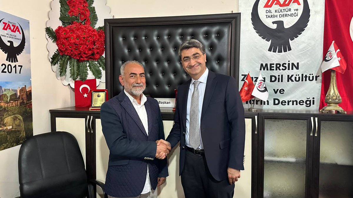 toroslaradeva's tweet photo. CHP 3. Sıra Millet Vekili Adayımız Sn. Mehmet Emin Ekmen ve Teşkilatlarımızla Mersin Zaza Dil Kültür ve Tarih Derneğine Bayramlaşma ziyaretinde bulunduk. Dernek Başkanı Sn.Cuma Karaağaç ve yönetimine nazik misafirperverlikleri için teşekkür ederiz. #ÇalışanTürkiyeninSesi #sanasöz https://t.co/iLQ334G72v