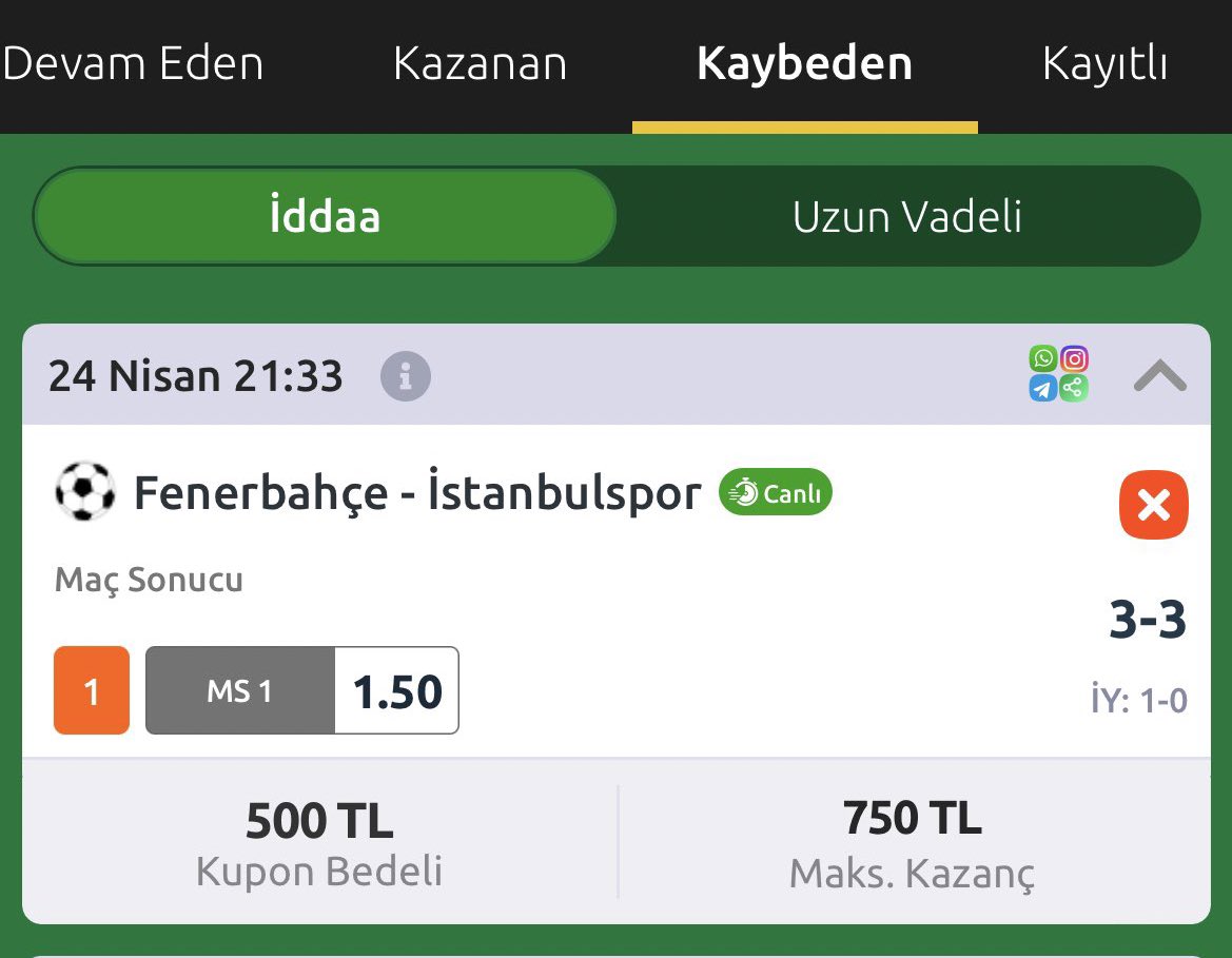 atavratfelipe's tweet photo. Sırf kaybetsin diye Fenerbahçe'ye bahis oynamıştım Galatasaray'a feda olsun.. https://t.co/Hg53kCh9o2