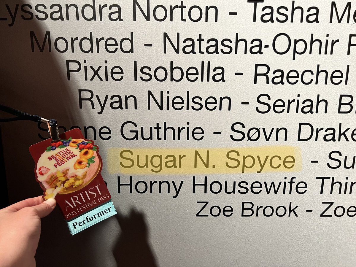 SugarSoapStudio's tweet photo. I am so excited to share that I was selected as a contributor to the Seattle Erotic Arts Festival literary anthology this year! This was my first SEAF ever, & it was a blast! I feel honored to be recognized among so many other talented writers & artists 💖 #SEAF2023 #SEAFArtist https://t.co/OapVlIJAKy