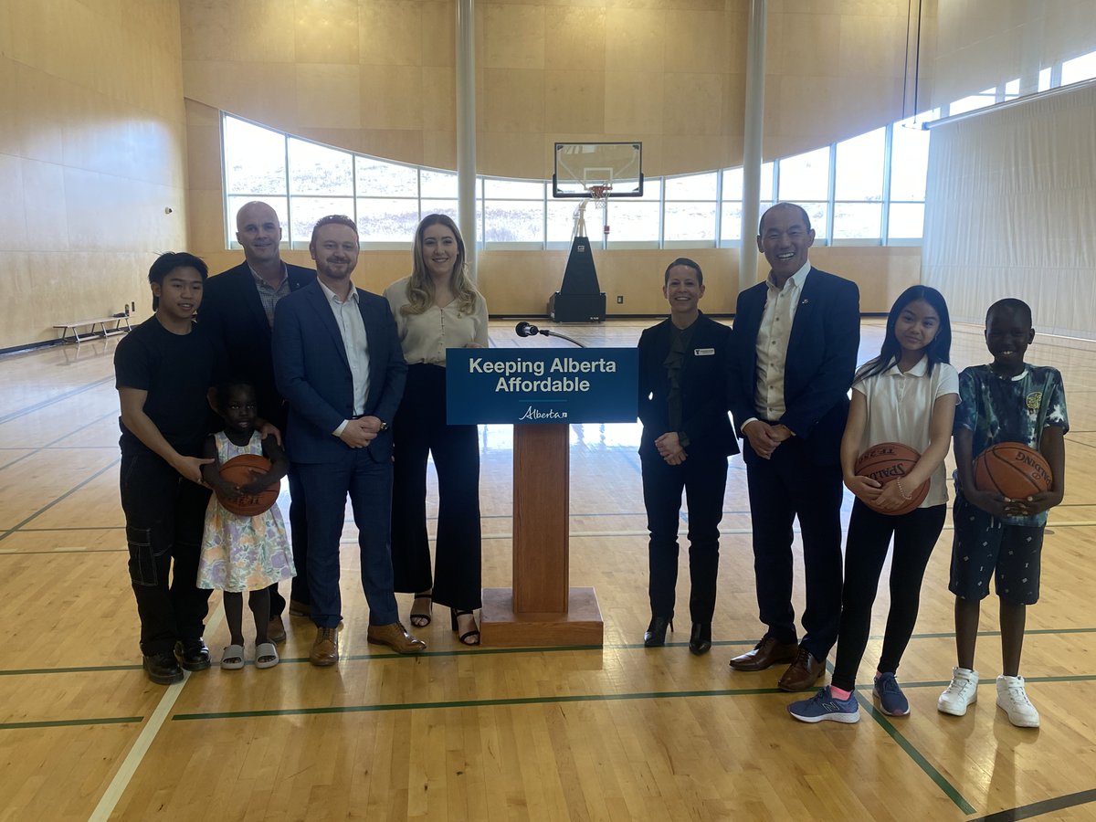 KidSportAlberta's tweet photo. We are thrilled to be granted $3 million through the Government of Alberta's Every Kid Can Play Program, through which they are investing $8 million to help make sport, physical activity and recreation more accessible.
Full story here: https://t.co/Qp4xMwcZaR
#SoALLKidsCanPlay https://t.co/5yRuFxiijx