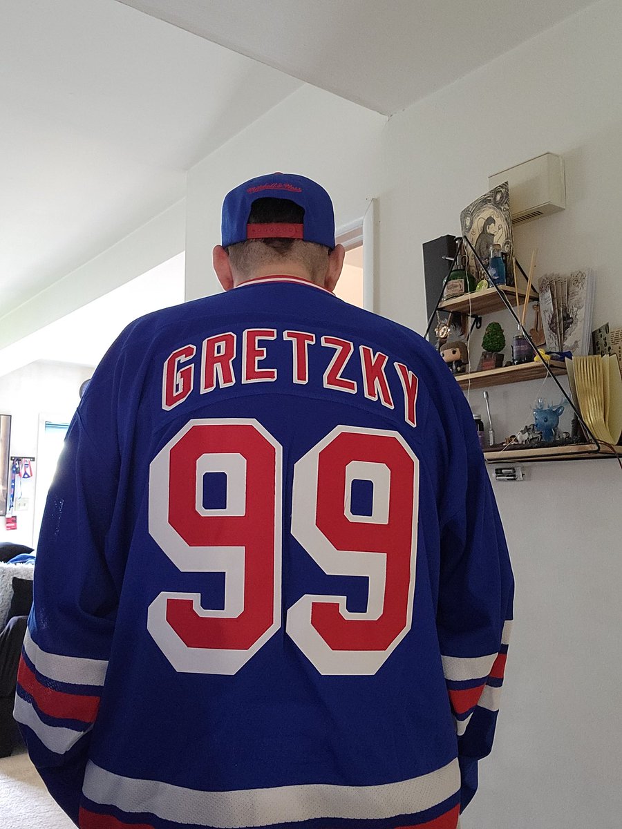 Went with the Great One today, let's go Rangers! You know what time it is... #NoQuitInNY #NYR #WhyNotUs #TimeToEat #StanleyCupPlayoffs #StanleyCup #NHL