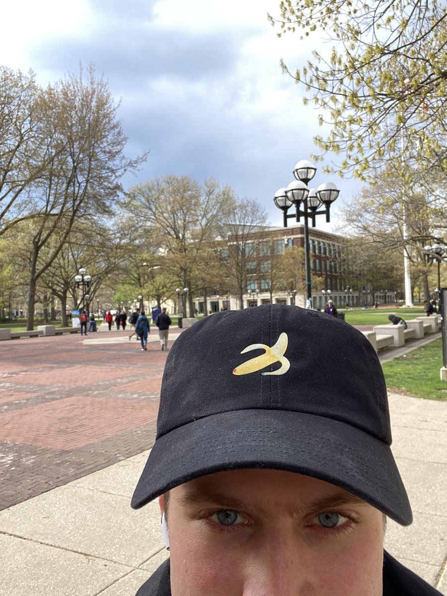 <a href="/TurnerNovak/">Turner Novak 🍌🧢</a> thx for bananacap, arrived just in time for last exam