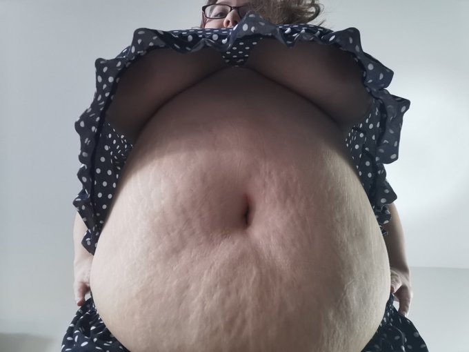 This pic of my gut is pretty astounding, don't you think? https://t.co/5r13qMY748<a href="/tag/mvsales"class="tags"><span>#mvsales</span></a>