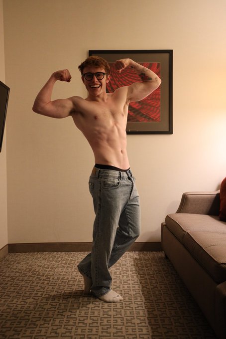 Back on the workout grind and feeling great https://t.co/y7JJbLnbuc