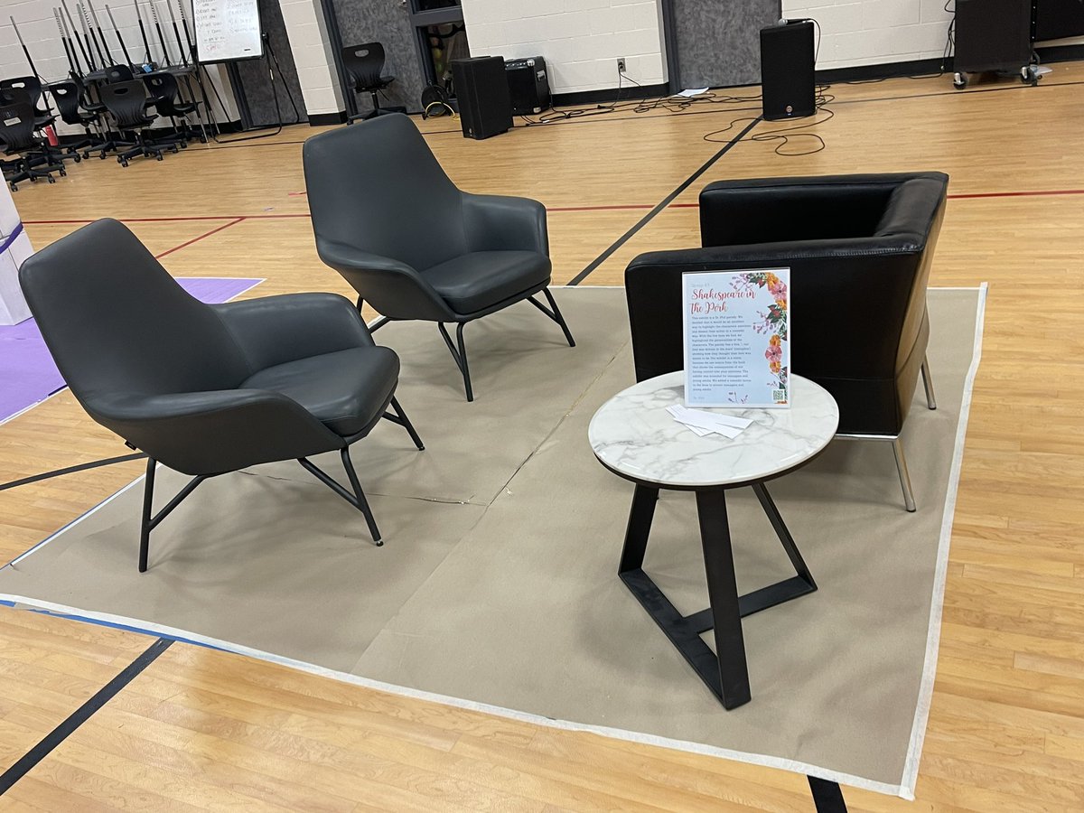 So many exhibits and booths &amp; cafés from <a href="/they_lead/">Shannon Howard</a> classes and films from <a href="/beatty_tweets/">Sam Beatty</a> &amp; <a href="/NTFuze/">NT FUZE Studios</a> classes