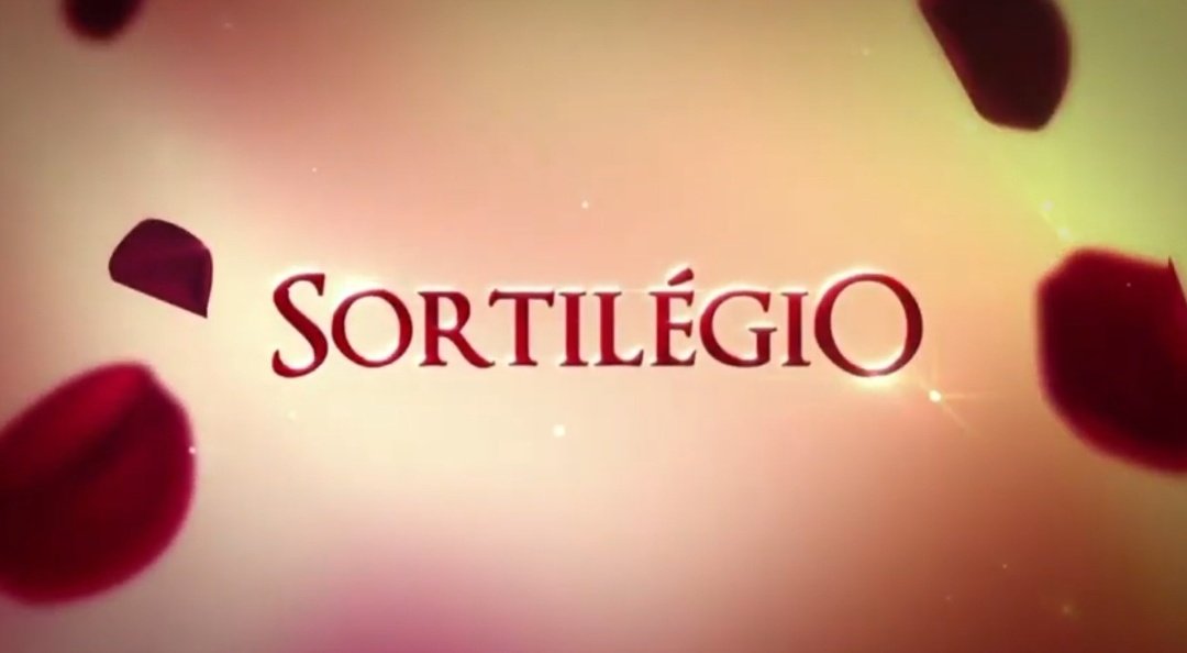 ZonaDoLeque's tweet photo. REPERCUSSÃO 📺: A estreia da 2ª reprise da novela "#Sortilégio" ficou no TOP 10 assuntos mais comentados do Twitter
A novela voltou com uma grande repercussão no Brasil. #Sortilegio001 https://t.co/vFvjf3Lp6X
