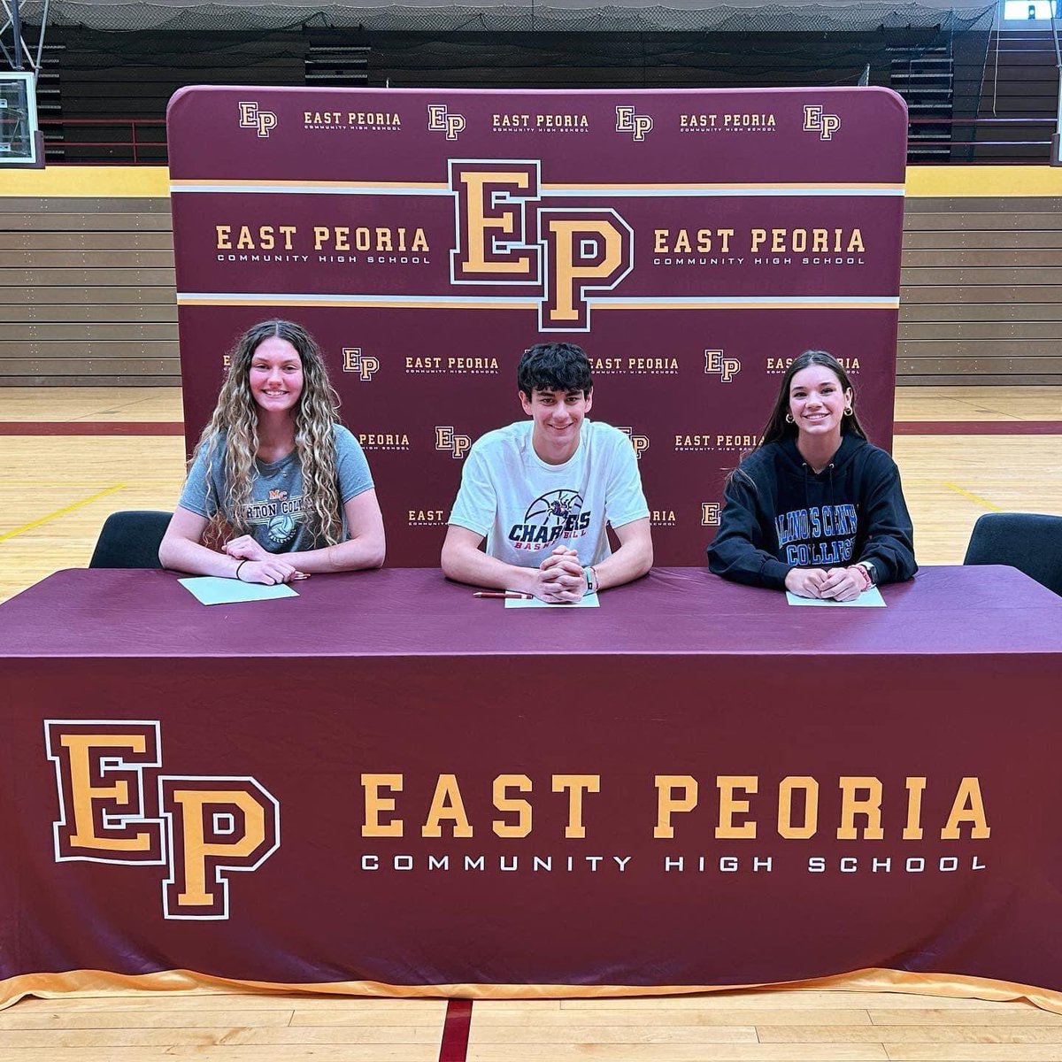EPCHSprincipal's tweet photo. So happy for this group!! Not only are they great student athletes, but they are even better people. Keep making us proud! #signingday #proudtobeEP https://t.co/FAdNMSU3M8