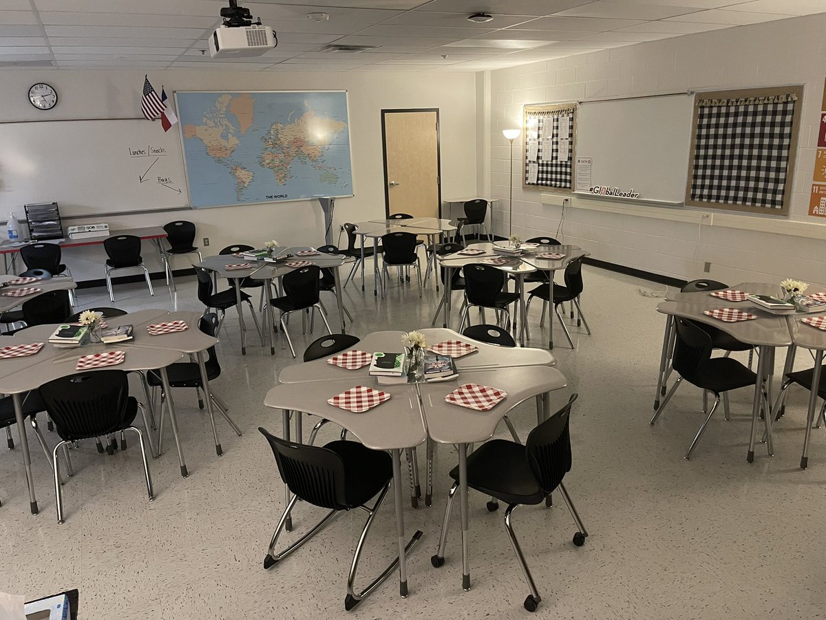 MsValleReads's tweet photo. Ready for our Book Tasting tomorrow! #LeadLearnLegacy @NISDZachryCyber @nisdmsela https://t.co/Rvc2UJq5Kt
