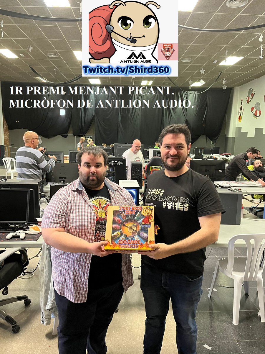 Shird360's tweet image. @jorcelo Es el ganador de un magnifico micro #ModMic en la @PlayPartySoses en un concurso de comida picante oh yea XD
Agradecimiento en especial a @AntlionAudio por el micro y así que coincida con el ganador subiré también una foto conmigo.
#premios

@AntlionAudio