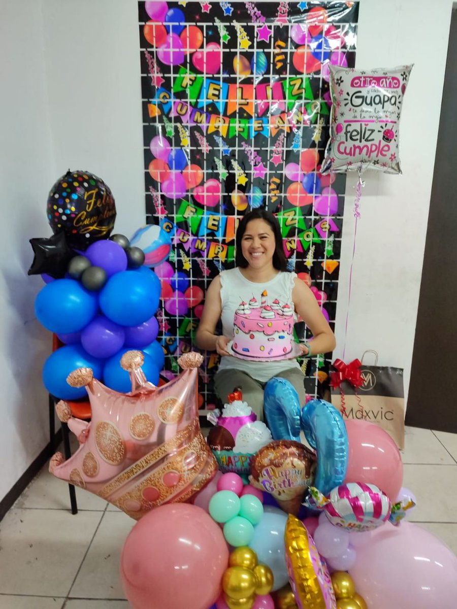 patrixia_corre's tweet photo. Amada y muy consentida en mi cumple... ya soy del team 37 años 😁 https://t.co/sCqGipbyTc