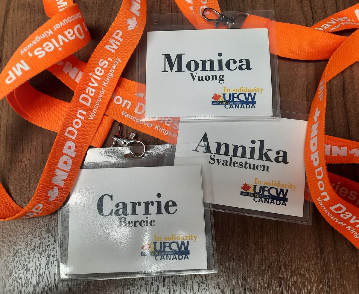 I joined my <a href="/UFCW232/">UFCW Local 232/TUAC Section Locale 232</a> coworkers on the <a href="/psac_afpc/">PSAC-AFPC</a> picket line today to show #solidarity for striking public service workers. There was a lot of energy out there today. One day longer, one day stronger, my friends. #cndpoli #UnionStrong #canlab
