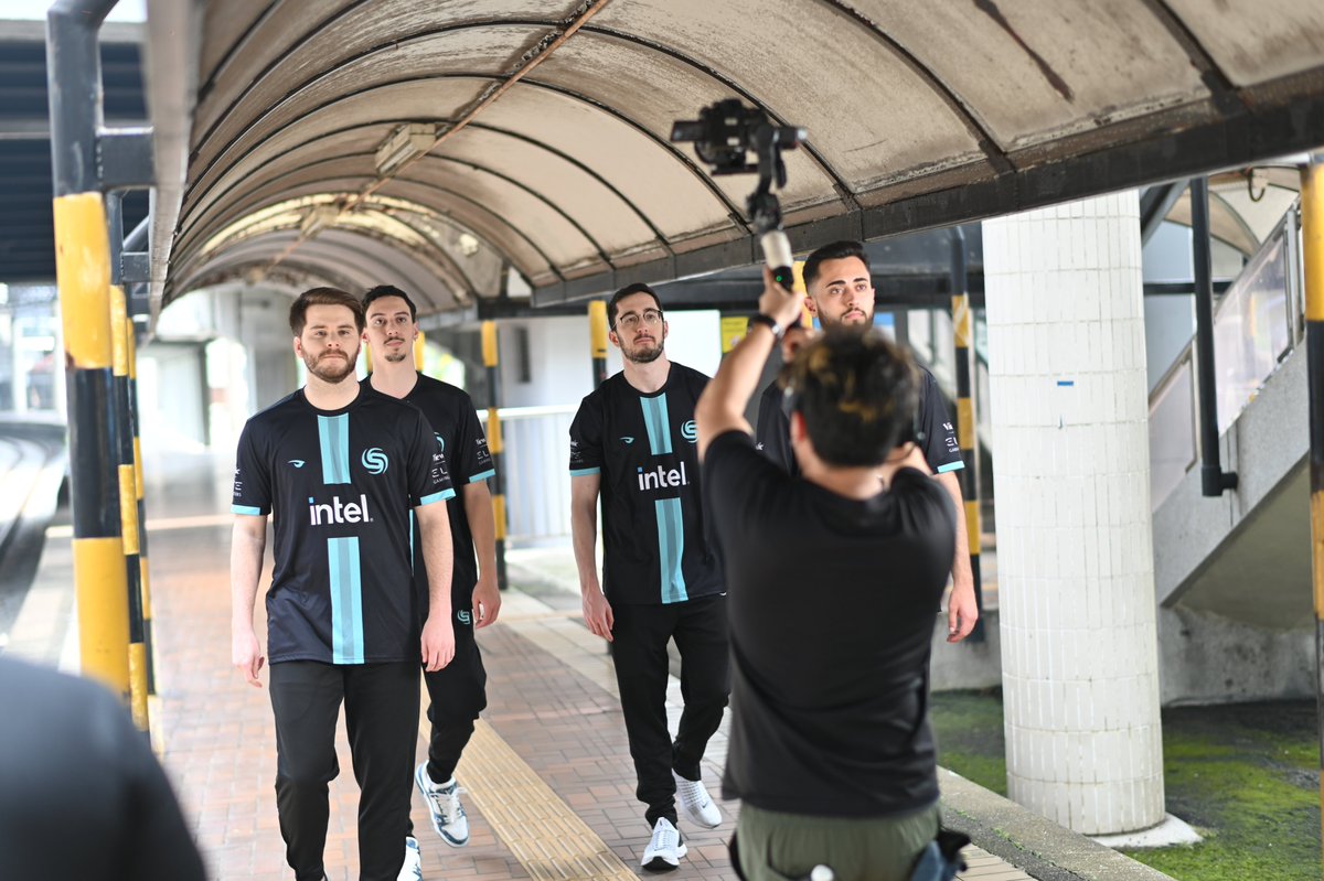 PUBGEsports's tweet photo. 📸✨🇲🇾

@natusvincere 
#FourAngryMen
@FaZeClan @FaZeEsports 
@SoniqsEsports 

#PUBG #PUBGEsports #PGS1 https://t.co/2Hid8Xnut4