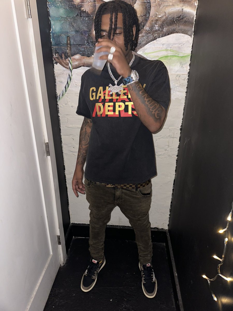 4feddi_'s tweet photo. I’m still shining if you was wondering 📈 https://t.co/UIWZSX1ns1