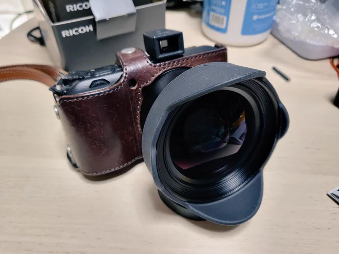 めちゃくちゃマイニューギアりたかったので旅行用にGR IIIのワイコン買っちった 