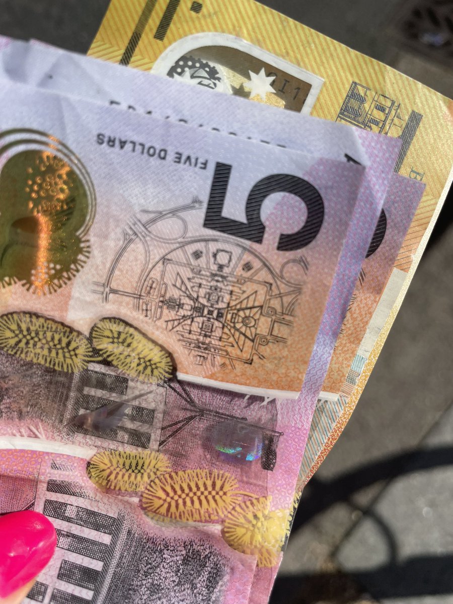 NickyWill100's tweet image. Best thing about the mythical Australian character is that nothing is ever taken too seriously. 

Even the most solemn day is the one day of the year you can legally play #TwoUp 

My excuse anyway. 

#lestweforget2023