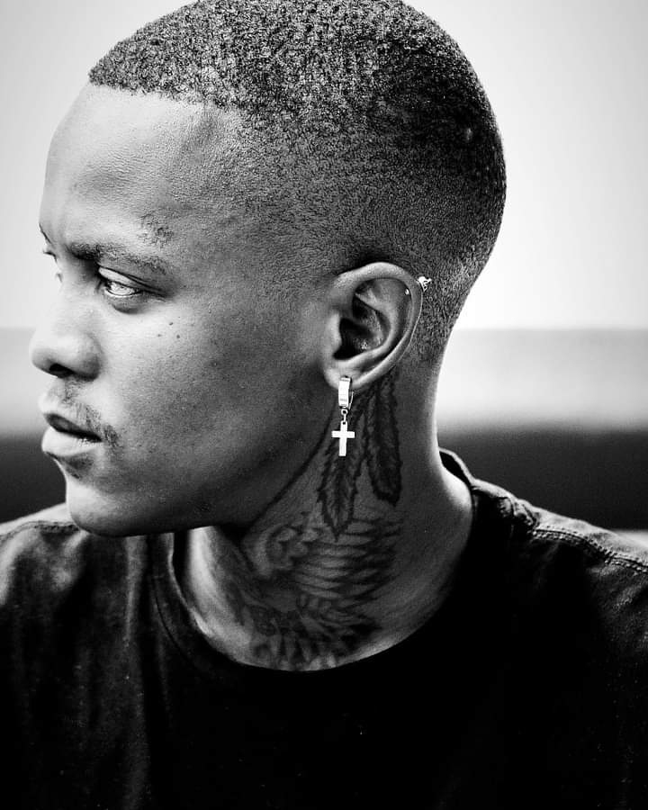 uPhakamile tweet media