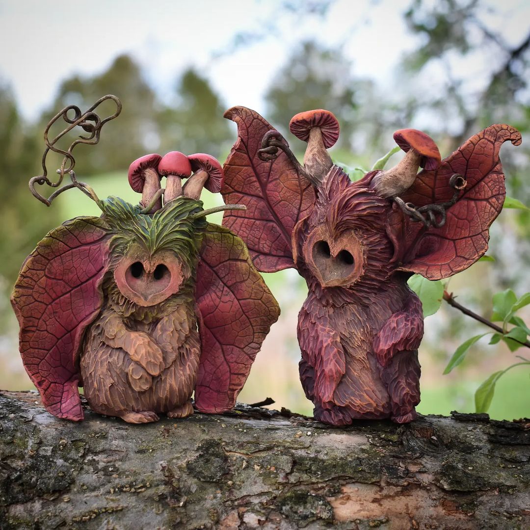 HandmadeWndrs's tweet photo. Forest spirits
I wonder, how did the artist make their ears? I love them anyways
Credit:➡️ @kurumi_kodama ⬅️
#handmadewonders #forestspirit #polymerclay #toydesigner #treespirit  #ooakartdoll   #creatureart  #かわいい #Kodama #arttoyculture #toyartist #artdolls #Woodlandspirit https://t.co/8n5mxKLSFm