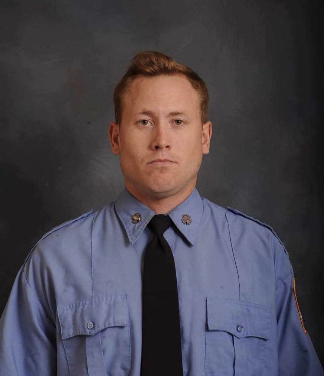 Today, the UFOA, along with FDNY members, family and friends attended the plaque dedication for Firefighter Timothy Klein of Ladder 170. The dedication took place at the quarters of Engine 257, Ladder 170 and Battalion 58 in Brooklyn. Firefighter Klein was the 1,157th member of