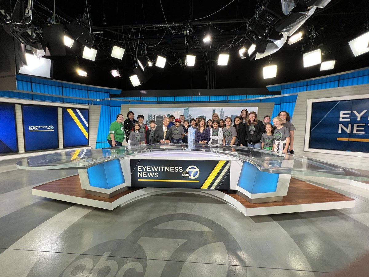 Robeek's tweet photo. Thank you @ABC7  for an amazing visit with our anchors in training! You really inspired some special 4th &amp; 5th graders @DowneyUnified https://t.co/z8t7XizxvX