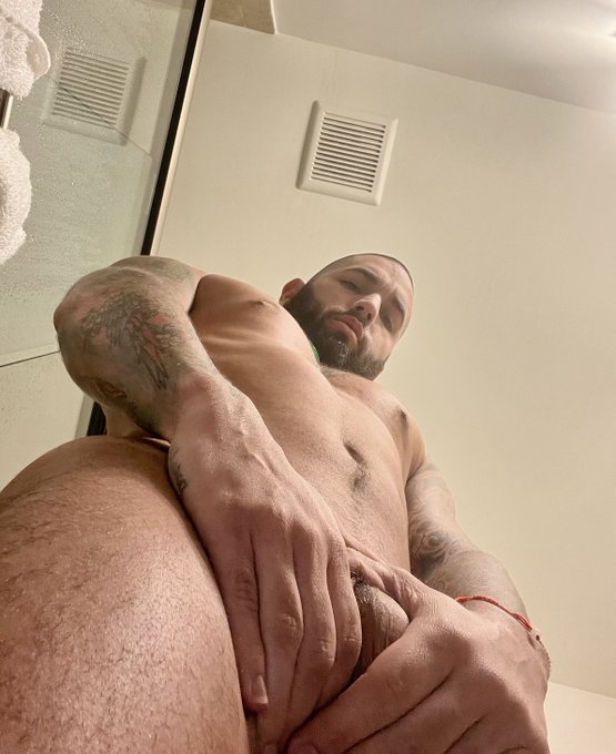 🤨 https://t.co/rtfg4AWMgH<a href="/tag/weirdo"class="tags"><span>#weirdo</span></a>