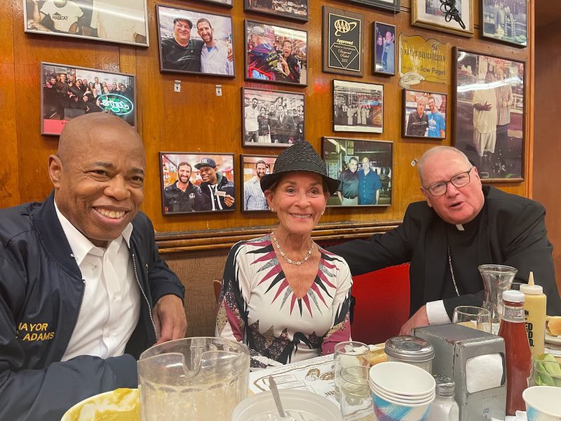 NYCMayor's tweet photo. "A Priest, a Judge and a Mayor walk into Katz's Deli."

Good laughs and good food tonight with Judge Judy and Cardinal Dolan. https://t.co/5DtjSPSBe7